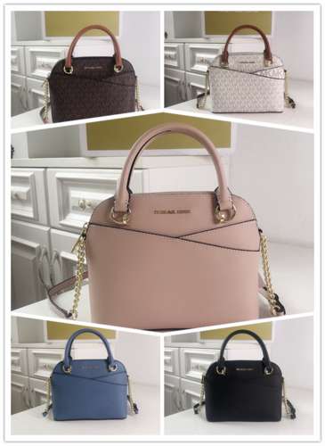 Picture of Michael Kors Lady Handbags _SKUfw118980609fw